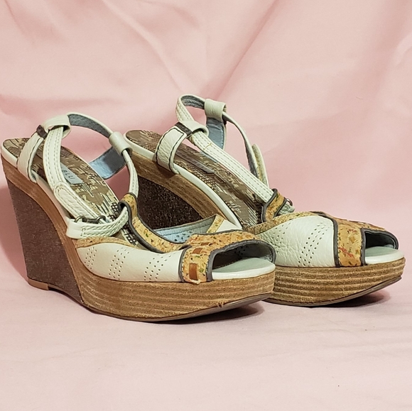 Bobbie Blu Floral Wedge Sandals - Picture 4 of 5